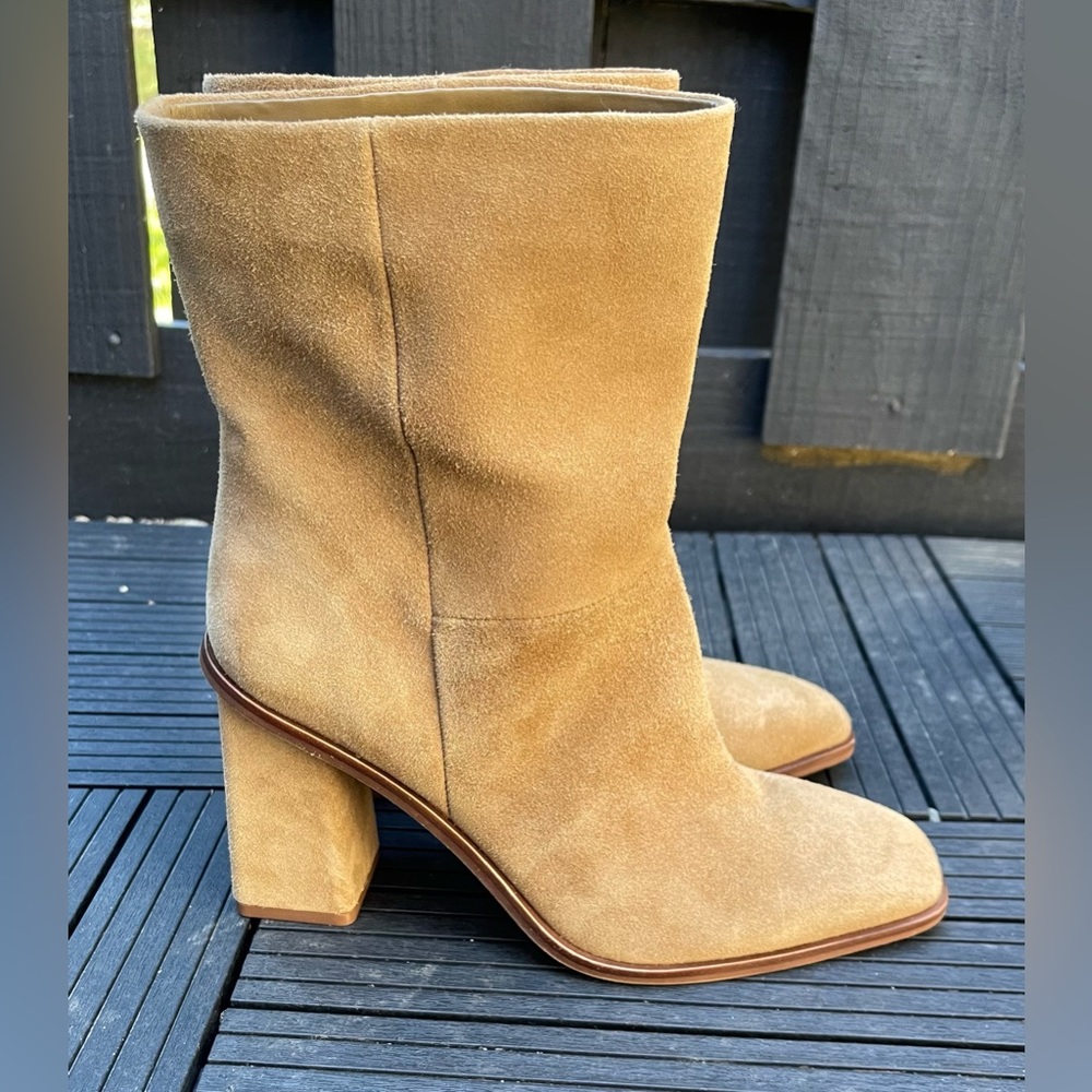 VINCE CAMUTO Women’s Dantania Square Toe Block Heel Zip-Up Tan Booties Size 8M - Picture 5 of 14